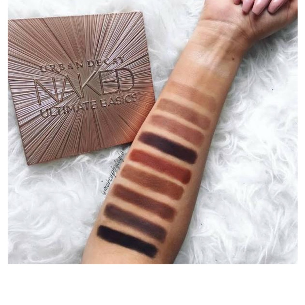 DISCONT Urban Decay NAKED Ult Bas Palette NWT - Picture 2 of 6